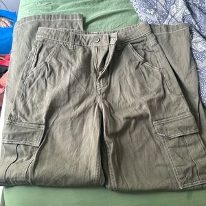 Green straight leg cargo pants